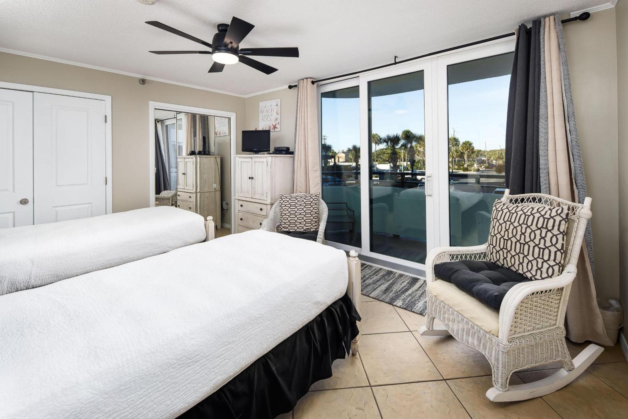Nautilus 1201 - Gulf Front 2 Bedroom Huge Wrap Around Balcony 2Nd Floor! Fort Walton Beach Exterior foto